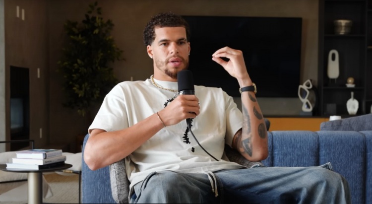 看来你得释放！心理治疗师to小波特：压抑的情绪是引起疼痛的元凶