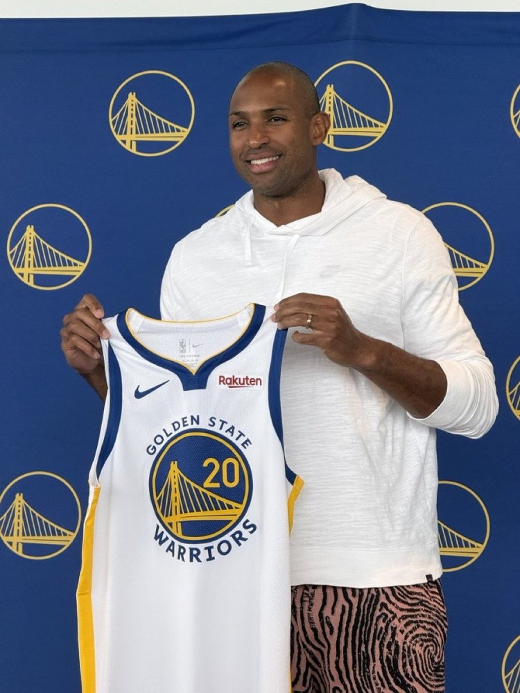 霍福德：此前和勇士球员只是对手&没啥私交 这一切都是全新的