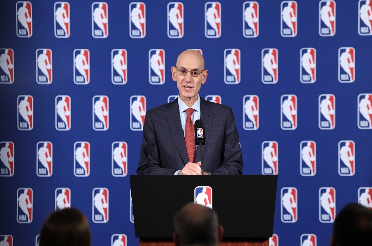 那你住哪？萧华以850万出售了NBA总部附近的一套三居室